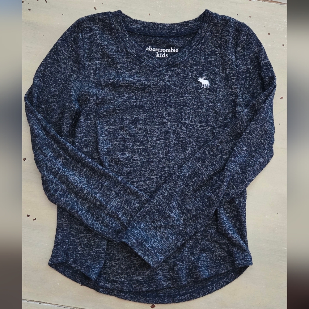 Bundle of 4 Abercrombie shirts
